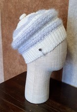 Caldo ed elegante cappello in