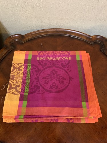 Ensoleillade jacquard scroll - l'ensoleillade,