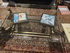 Tavolo.in cristallo con 4 cavalli in bronzo 90x160 h 37 