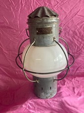 Vecchia lanterna di ancoraggio