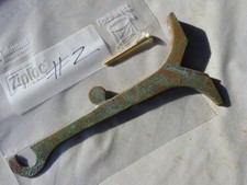 Paolo Soleri Staffa da Parete in Bronzo Fuso per Appendere una Campana a Vento Patina Naturale NUOVO #2