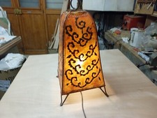 lampada da tavolo in stile etnico