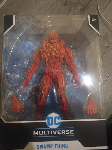 Multiverse swamp thing - dc,