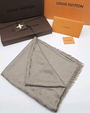 Louis Vuitton Chale - Monogram