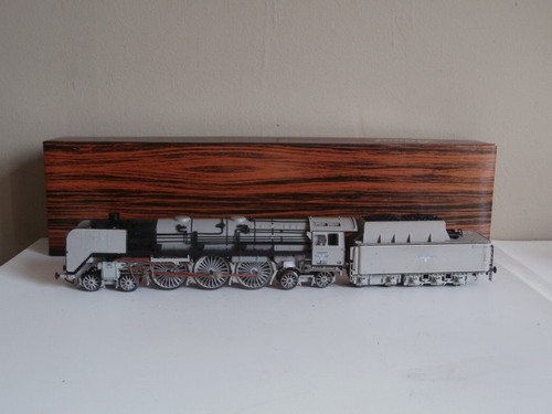 Locomotive vapeur type - dr,