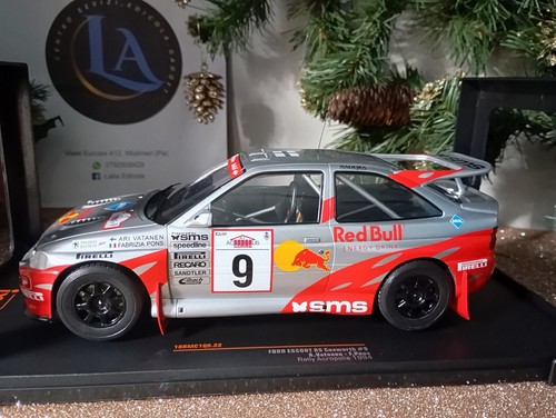 Modellino auto scala ixo - 1:18,
