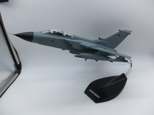 Aereo lupa tornado - aereo,