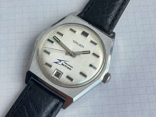 Orologio elettronico - , di