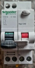Schneider Electric A9N19440 differenziale e A9N17573 magnetotermico 16A