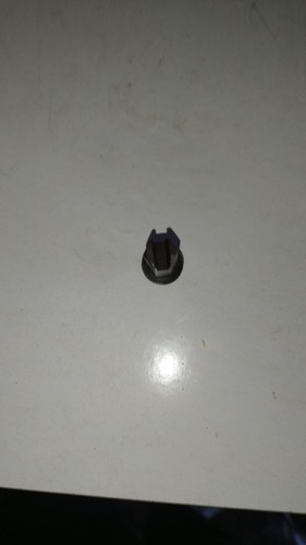 Bullone perno speciale pompa