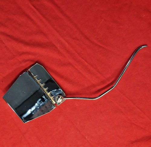 Accent tailpiece tremolo - tailpiece,