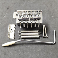 Gruppo tremolo Fender Standard