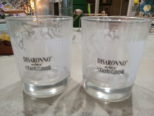 Disaronno indossa roberto - disaronno,