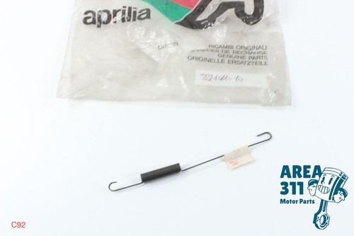 Ap8221011 aprilia red rose - ap8221011,