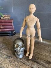 Antico manichino vintage in