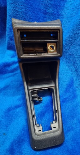 Console centrale nera