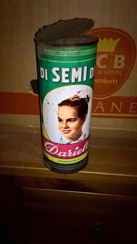 Vecchia scatola latta - ,