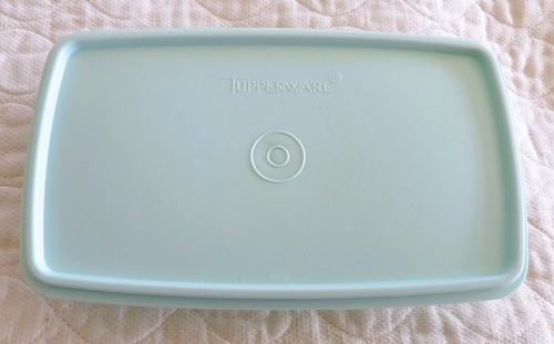 Tupperware vintage deli keeper - deli,