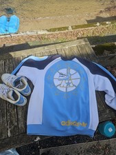 Rare sneakers e felpa Adidas