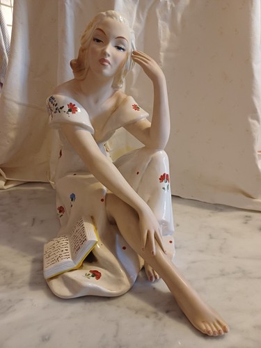 Favaro ceccheto statua donna - favaro,