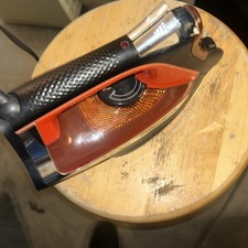 Ferro da stiro a vapore