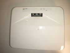 Vivitek DH765Z-UST Proiettore laser a lancio ultra corto 