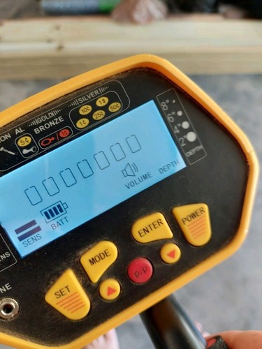 Metal detector - metal,