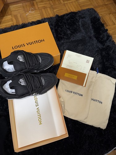 Luis vuitton skate - n, 43