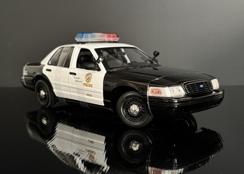 Ford crown victoria - crown,