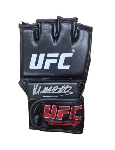 Ufc glove signed - ufc,