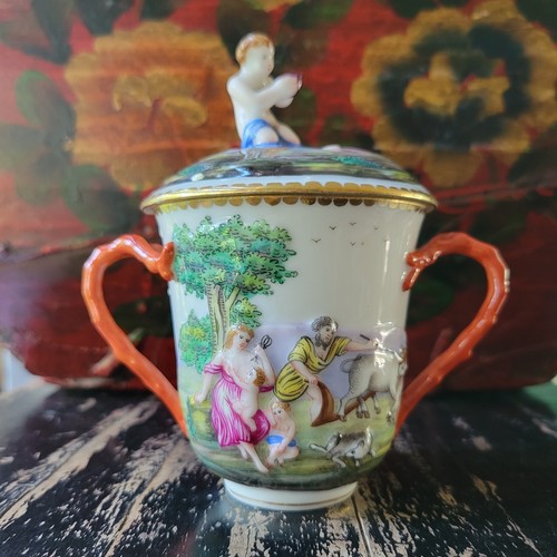 Antica tazza cioccolato