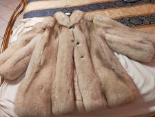 Pelliccia volpe bianca in