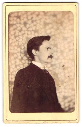 Fotografia uomo profilo su - di,