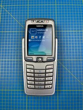 Nokia E70-1 - Telefono