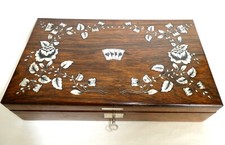 Scatola Di Carte Da Gioco Con