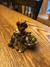 Boyds Bear Bearstone Momma