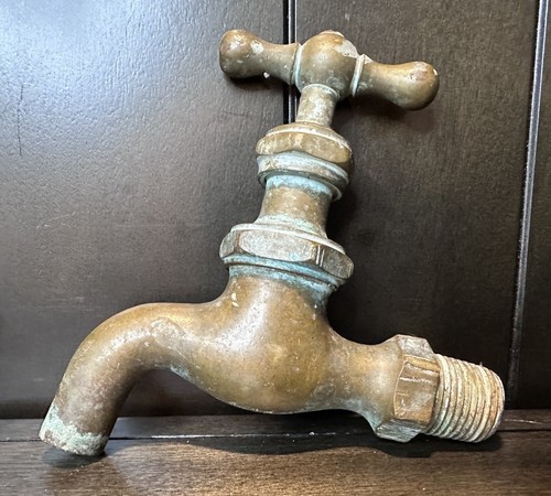 Rubinetto ottone antico bagno