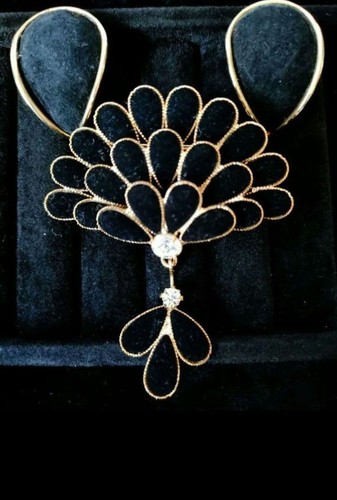 Set orecchini spille - e,