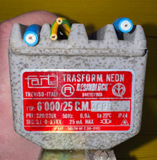 Trasformatore neon Fart Resinblock 6000/25 C.M. PRI: 220/235V 50Hz. 0,9A. IP44 