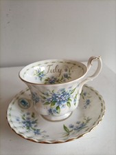 ROYAL ALBERT FLOWER OF THE MONTH TAZZA THE PIATTO LUGLIO CERAMICA PORCELLANA