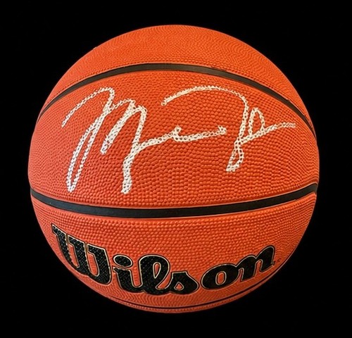 Michael jordan - 🏀,