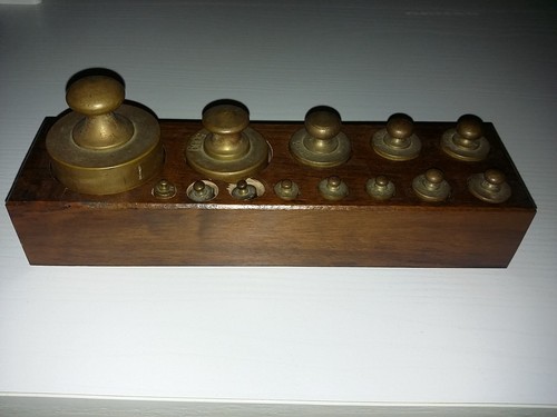 Set antichi epoca pesi - 13,
