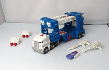 Transformers Ultra Magnus con