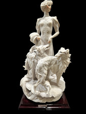 FIGURINA PORCELLANA GIUSEPPE