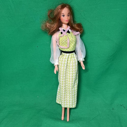Vintage 1973 barbie - quick, curl