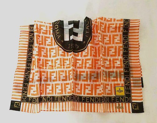 Sciarpa fendi fantasia - fendi, trama