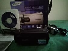 SAMSUNG VIDEOCAMERA HMX-H320 FULL HD BLACK + borsa + scheda memoria 4GB