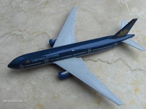 Boeing 777 della viet - boeing,