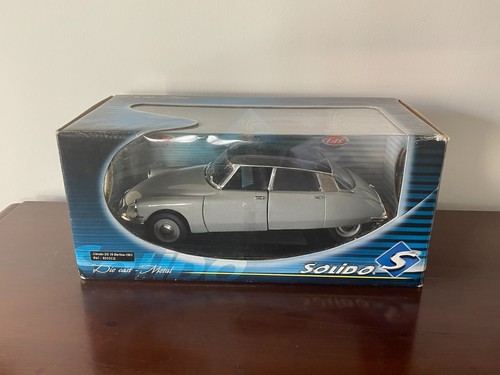 Modello macchina citroen - modello,