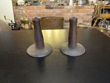 Coppia di antichi attrezzi